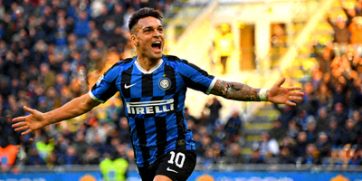 国际米兰队长劳塔罗·马丁内斯庆祝进球的球星特写